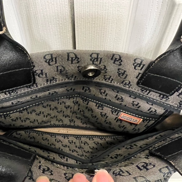 Vintage Dooney & Bourke hang bag - Picture 4 of 11